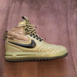 Nike Air Force 1 Duck Boot - Olive Green, sz 9 US
